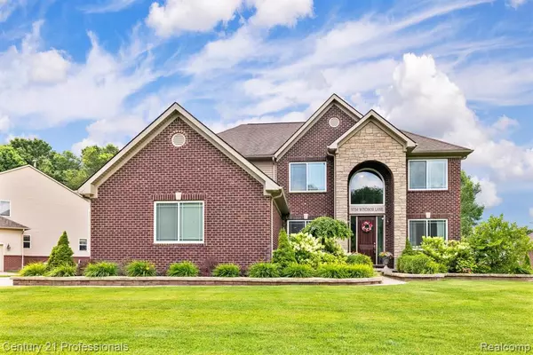 9754 Windsor Lane, Clarkston, MI 48348