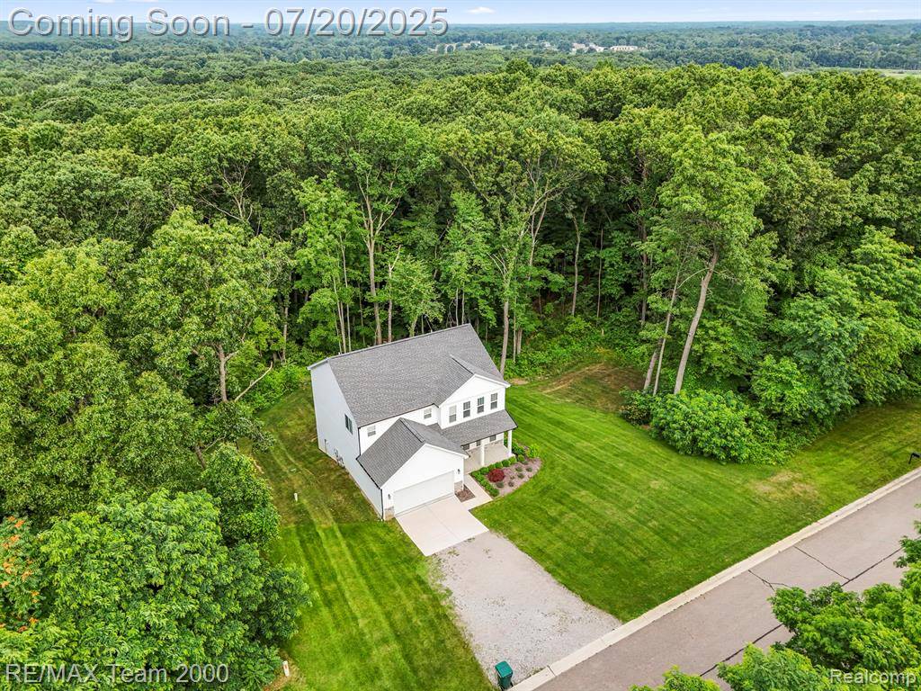 Holly, MI 48442,16255 Catalpa Way