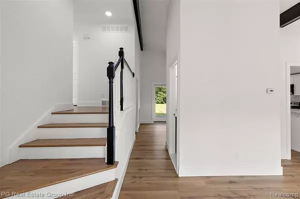 Clarkston, MI 48348,7811 Caberfae Trail