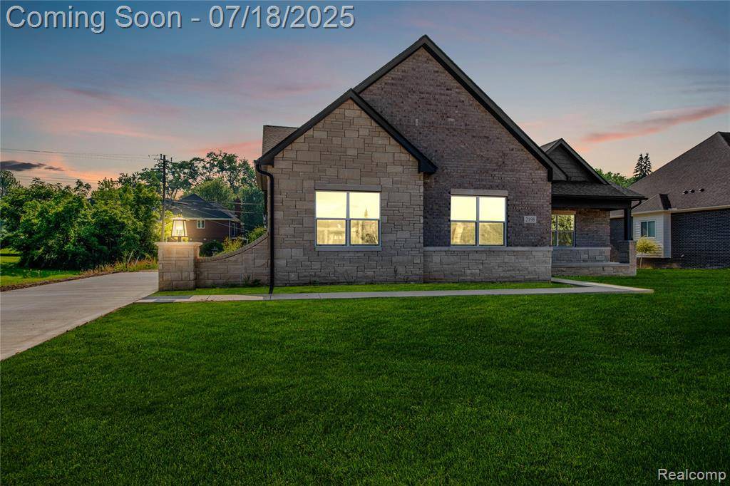 Rochester Hills, MI 48307,2198 S Rochester Rd