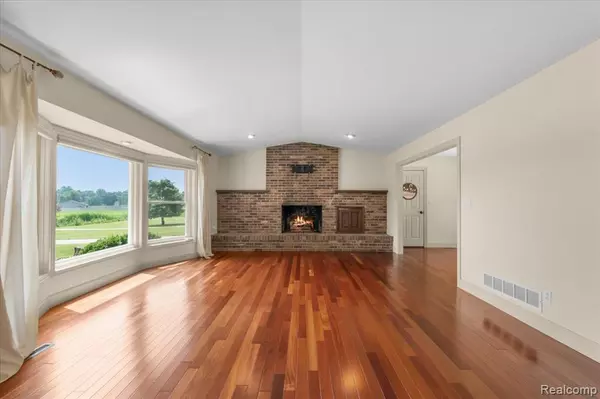 Milan, MI 48160,14600 Darling Road