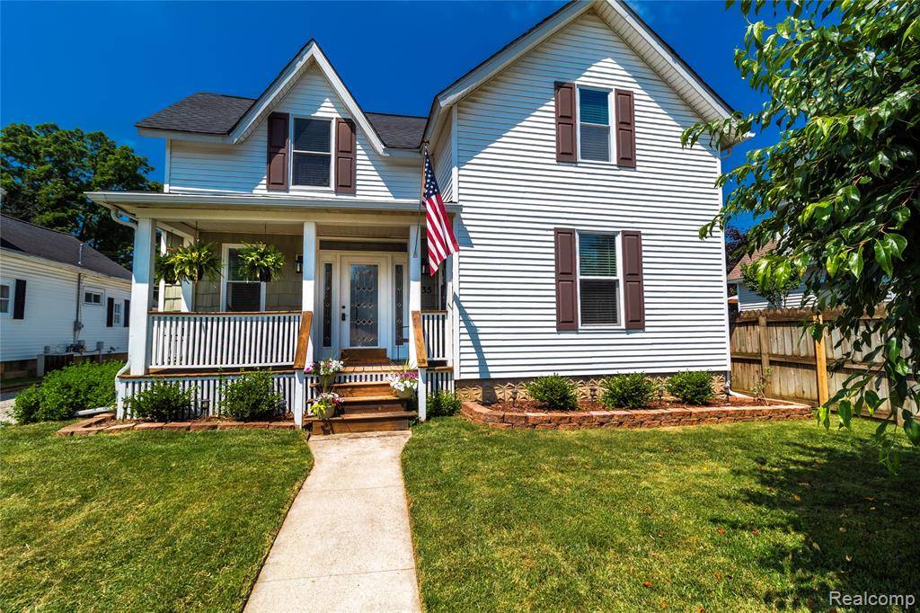 835 N Main Street, Lapeer, MI 48446