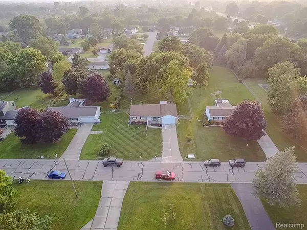 Grand Blanc, MI 48439,6042 Wild Turkey Road
