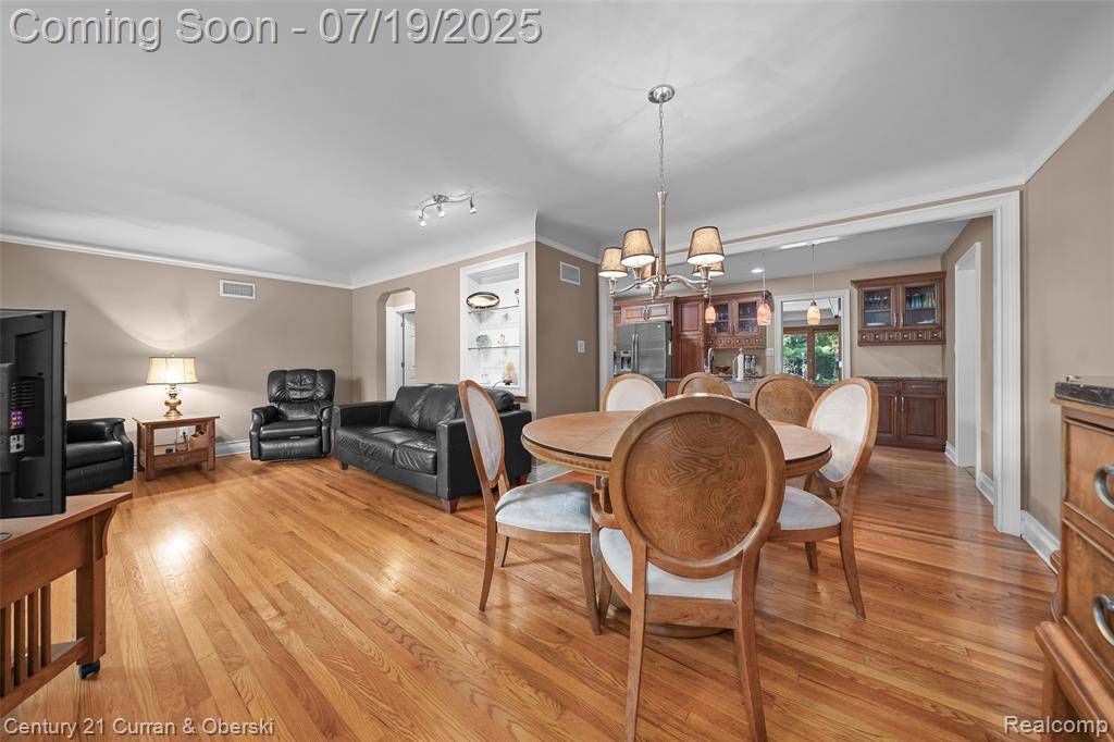 Bloomfield Hills, MI 48302,2210 Lancaster Road