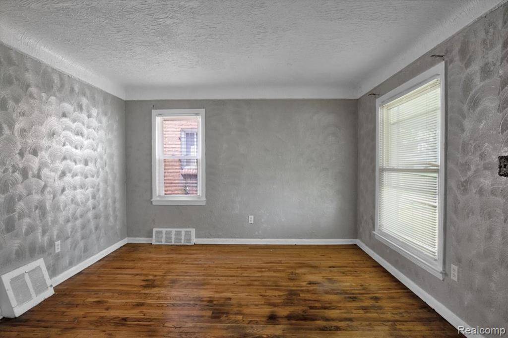 Detroit, MI 48238,14825 Ohio Street