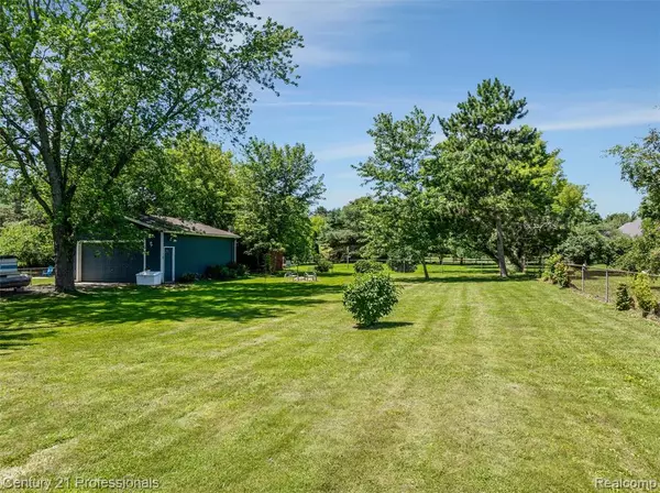 Oxford, MI 48371,3843 Thomas Road