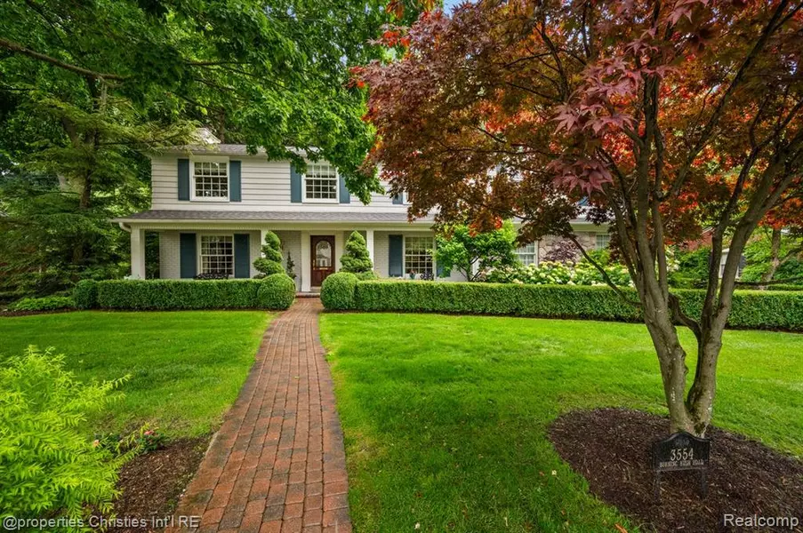 3554 Burning Bush Road, Bloomfield Hills, MI 48301