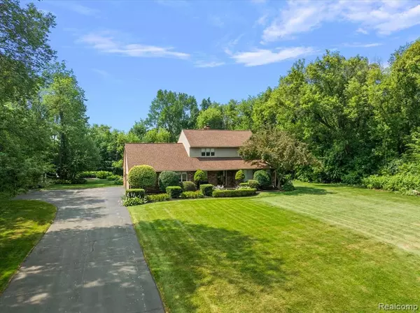 New Hudson, MI 48165,55314 Park Place