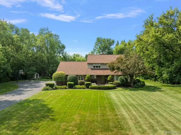 New Hudson, MI 48165,55314 Park Place