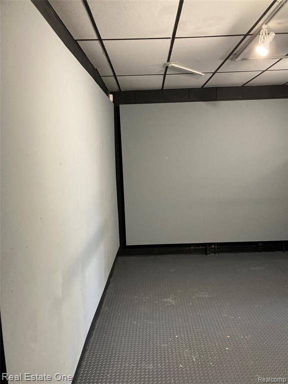 Berkley, MI 48072,4111 12 Mile Road
