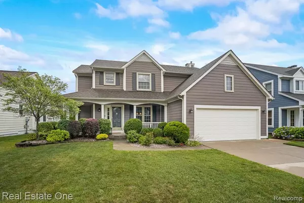 820 Linden Way, Auburn Hills, MI 48326