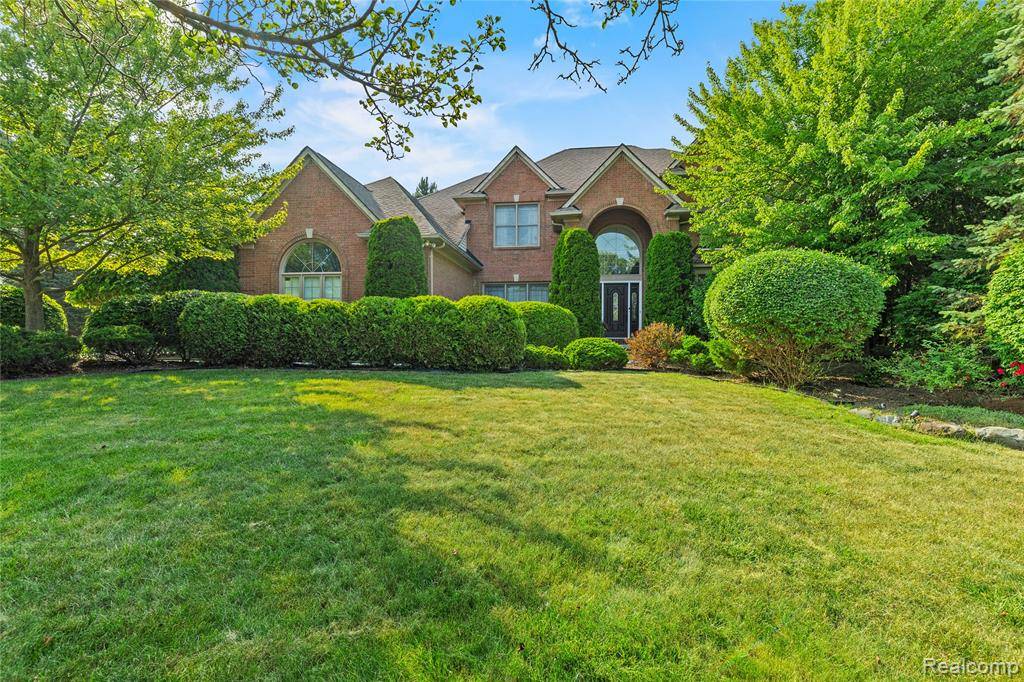 3918 Kaeleaf Road, Lake Orion, MI