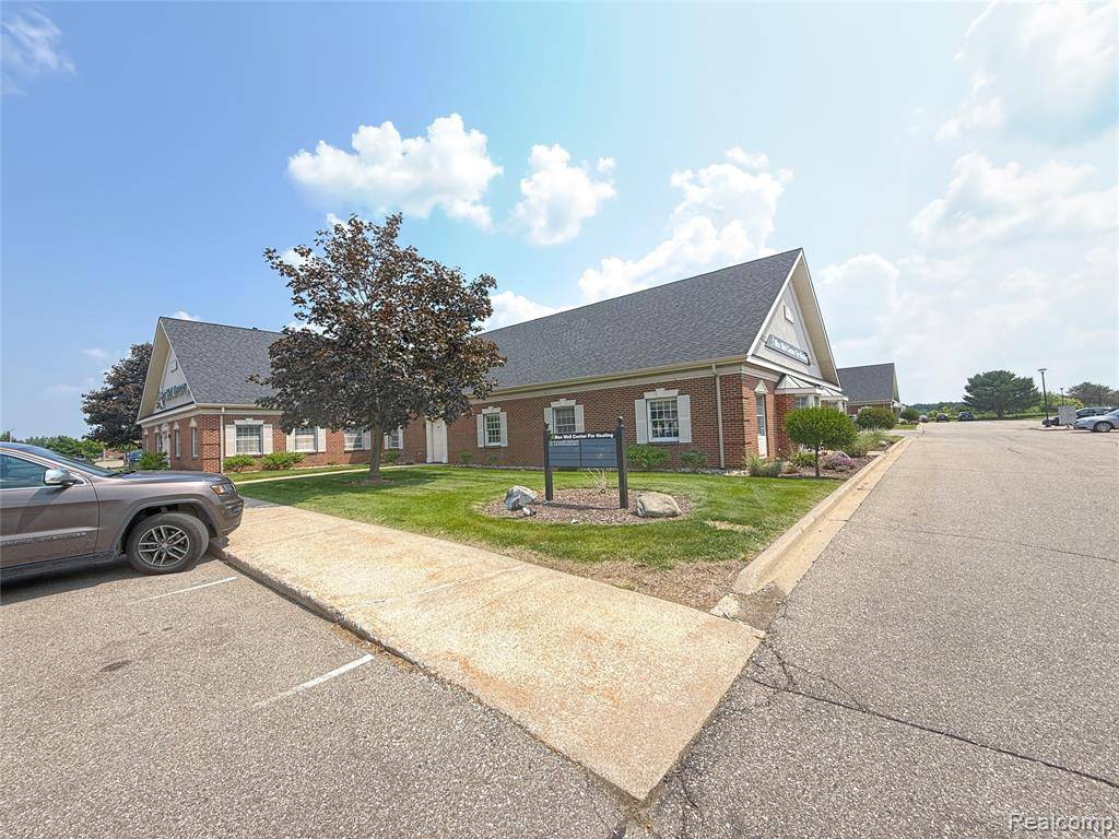 1289 S Linden S Road, Flint, MI 48532