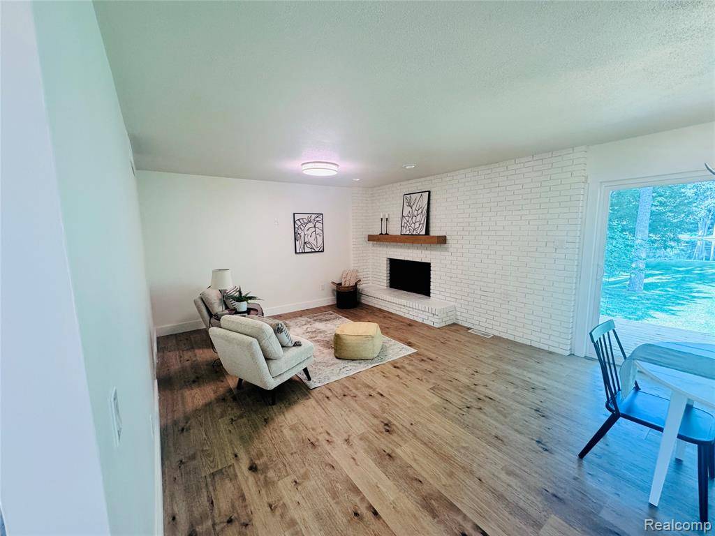 Highland, MI,4126 Strathcona