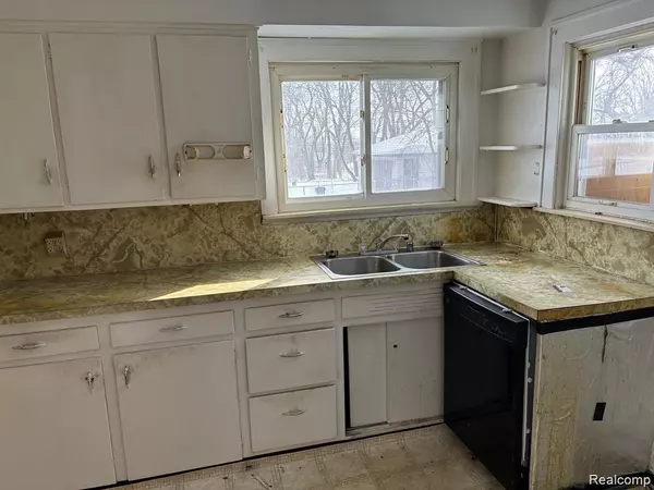 Flint, MI 48505,342 E MCCLELLAN Street