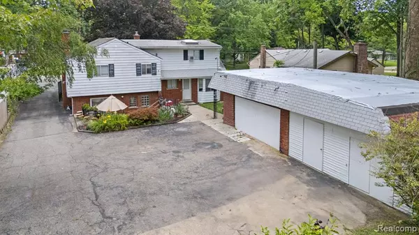 Southfield, MI 48033,22317 Nancy Avenue