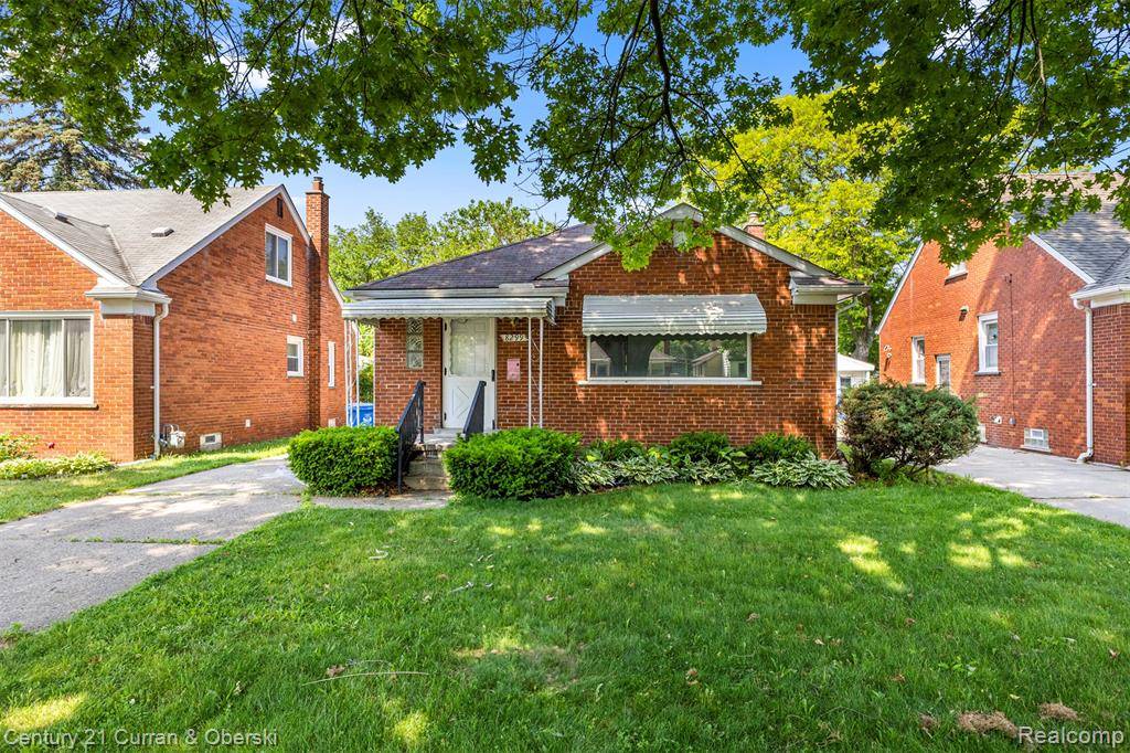 8299 Appleton Street, Dearborn Heights, MI 48127