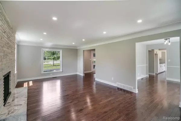 Bloomfield Hills, MI 48302,3820 Burning Tree Drive