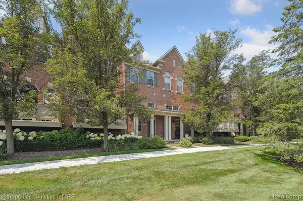 Northville, MI,39771 ROCKCREST Circle