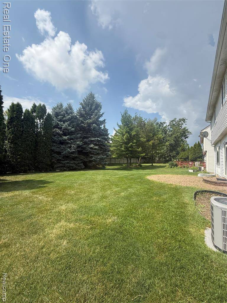 Troy, MI 48083,2314 CEDAR KNOLL Drive