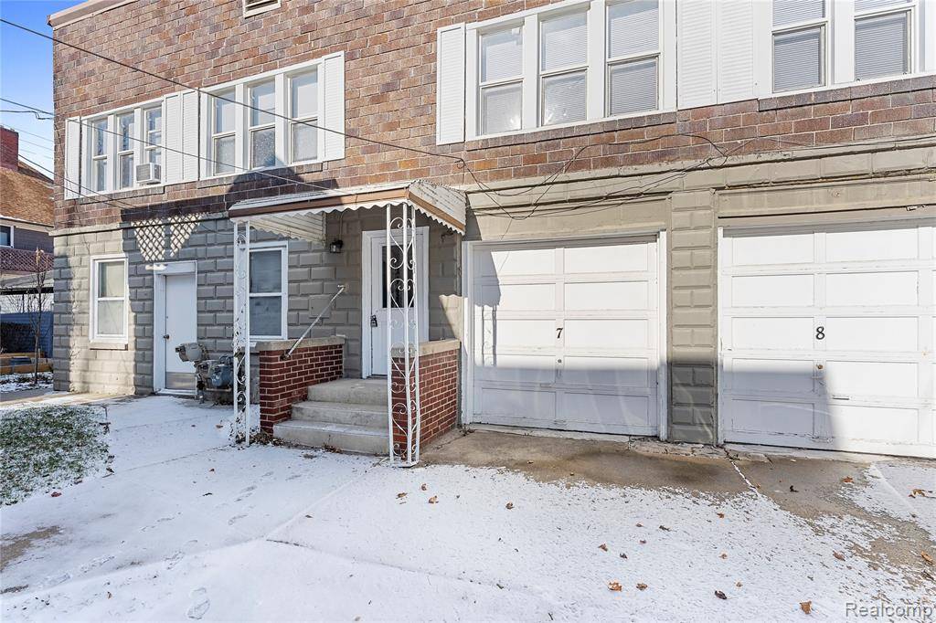 444 Orange Street, Southgate, MI 48192
