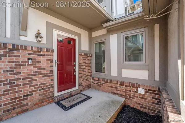 42185 Saratoga Circle, Canton, MI 48187