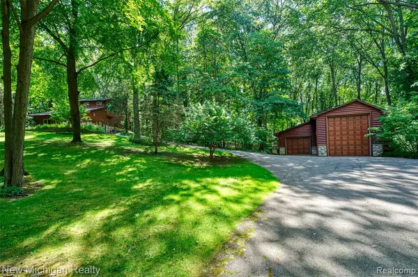 Holly, MI 48442,4707 Vincent Drive