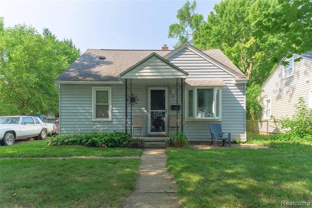 65 E Hopkins Avenue, Pontiac, MI 48340