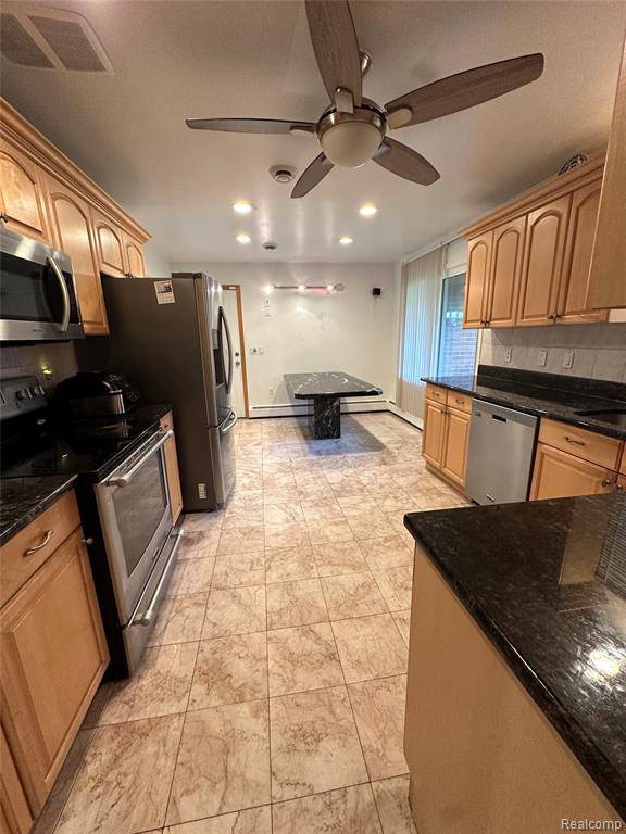Bloomfield Hills, MI 48304,2616 Douglas Drive