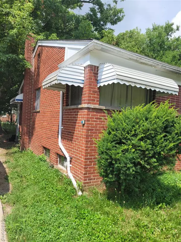 Inkster, MI 48141,29480 Birchwood Street