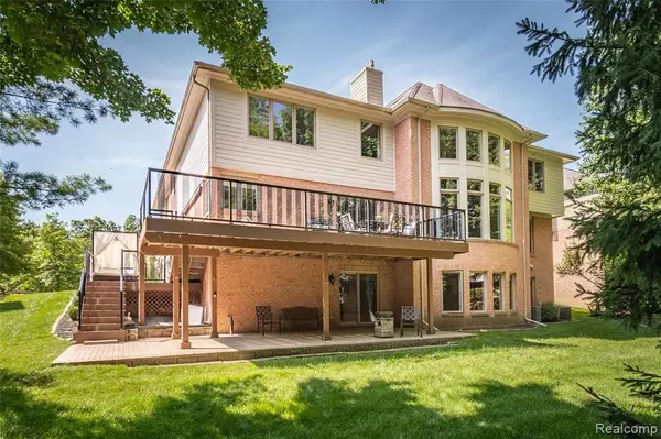 West Bloomfield, MI 48323,4575 Forest Edge N Lane