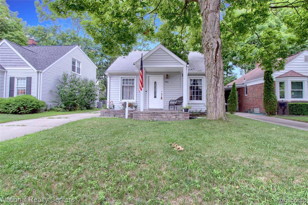 702 Royal Avenue, Royal Oak, MI 48073