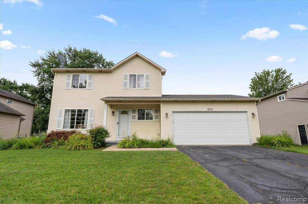 375 Eagle Way, South Lyon, MI 48178