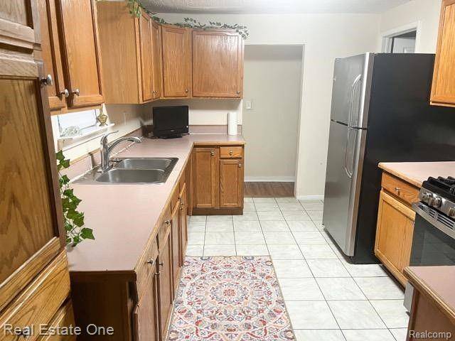 Clinton Twp, MI 48035,21218 WOODWARD Street