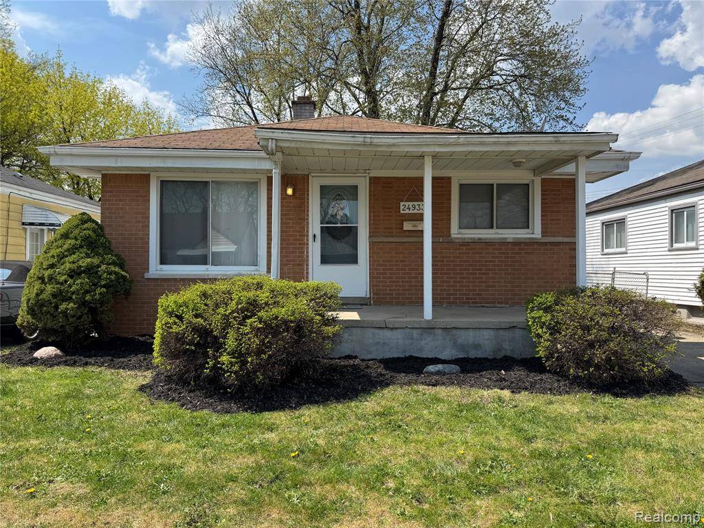 24933 GROVE Avenue, Eastpointe, MI 48021