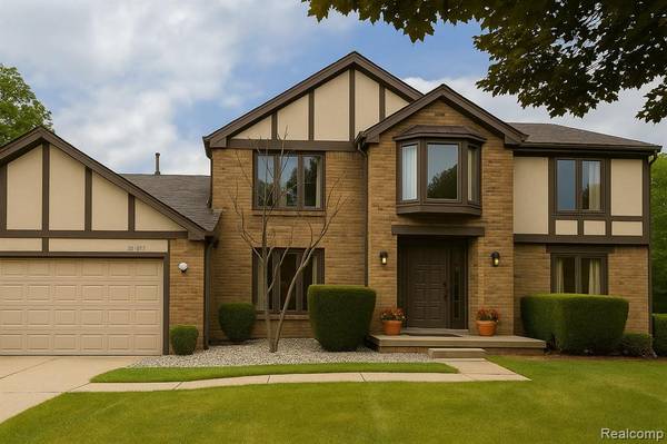 37486 Emerald Forest Drive, Farmington Hills, MI 48331