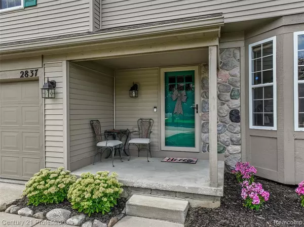 Waterford, MI 48329,2837 Birchwood Drive