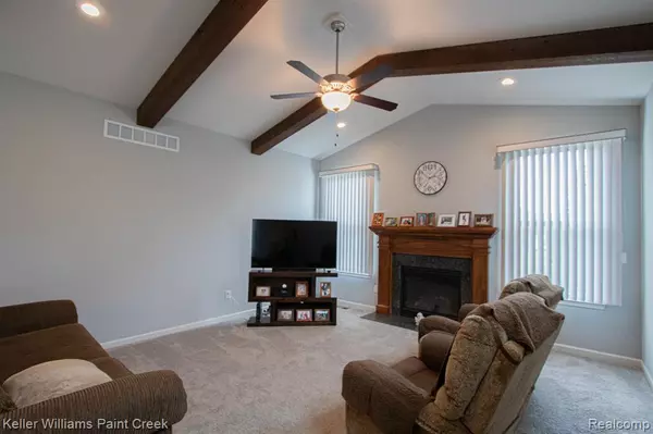 Macomb, MI 48042,49231 Hanna Court