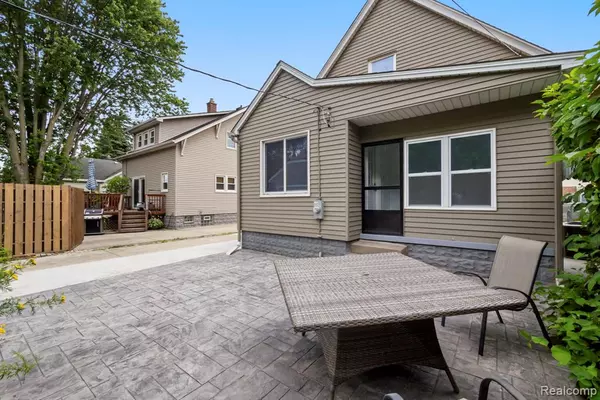 Dearborn, MI 48124,24342 Scott Street