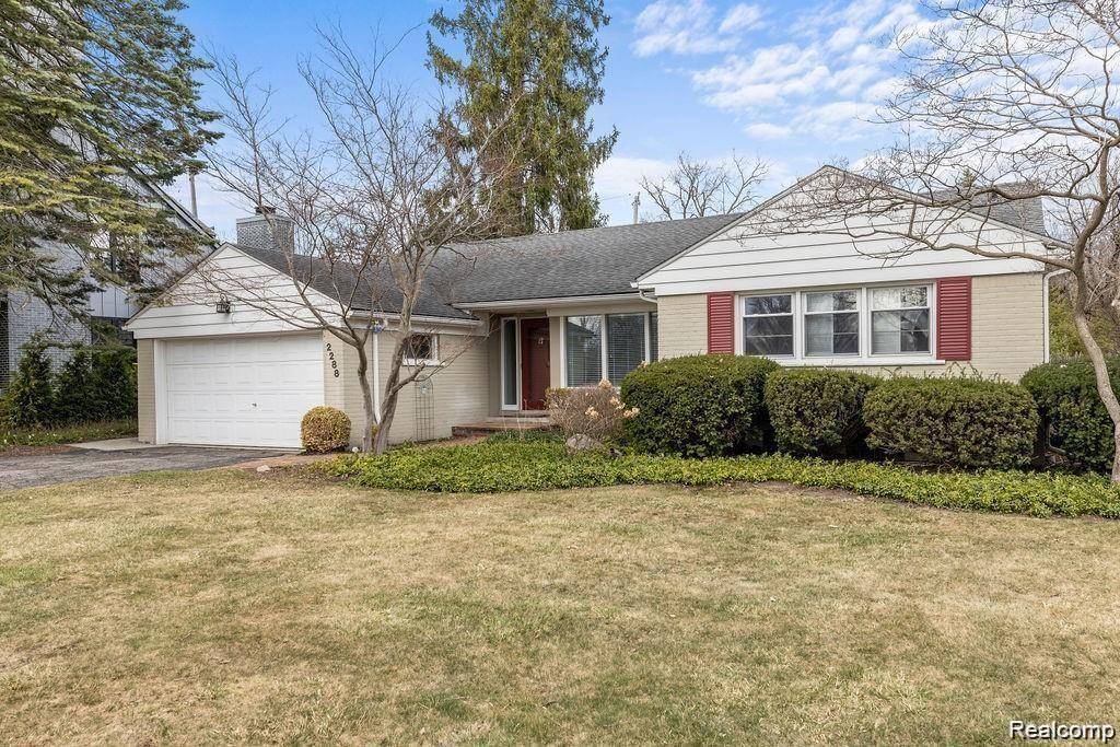 Birmingham, MI 48009,2288 Northlawn Boulevard