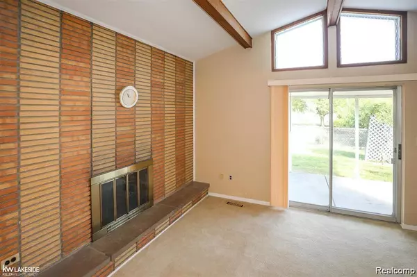 Warren, MI 48088,13325 Iowa Drive