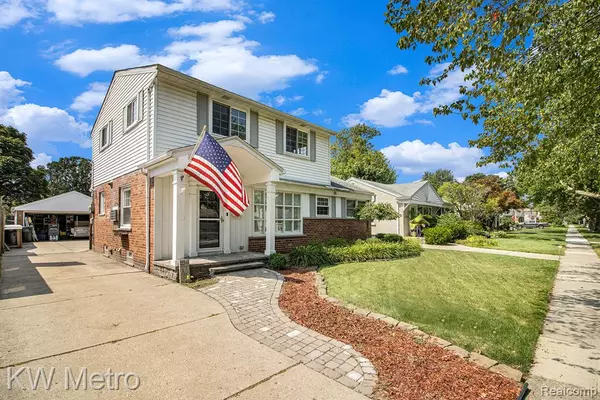 Saint Clair Shores, MI 48080,22948 Lingemann Street