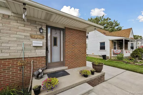 Flat Rock, MI 48192,1092 Poplar Court