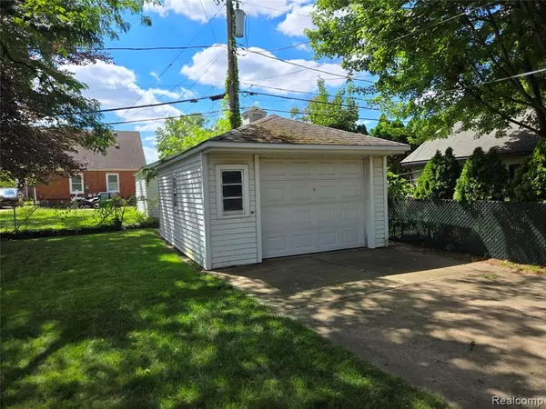 Dearborn, MI 48128,145 N Lafayette Street