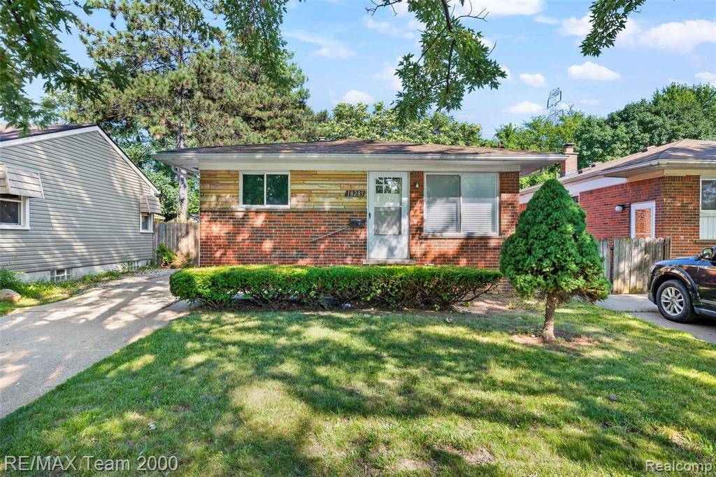 18285 Robert Street, Melvindale, MI