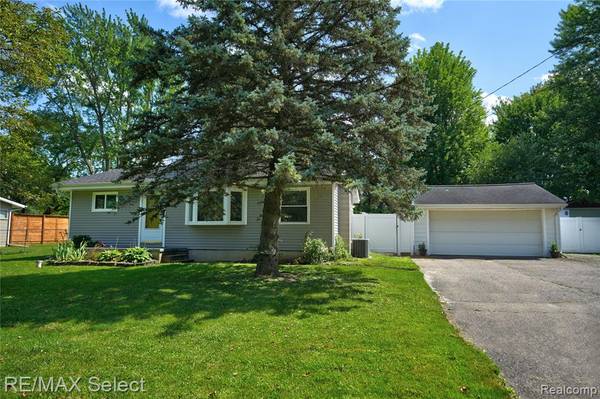 Grand Blanc, MI 48439,6030 Sun Valley Drive