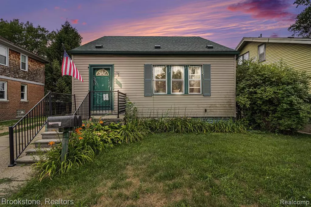 Ferndale, MI 48220,392 E Cambourne Street