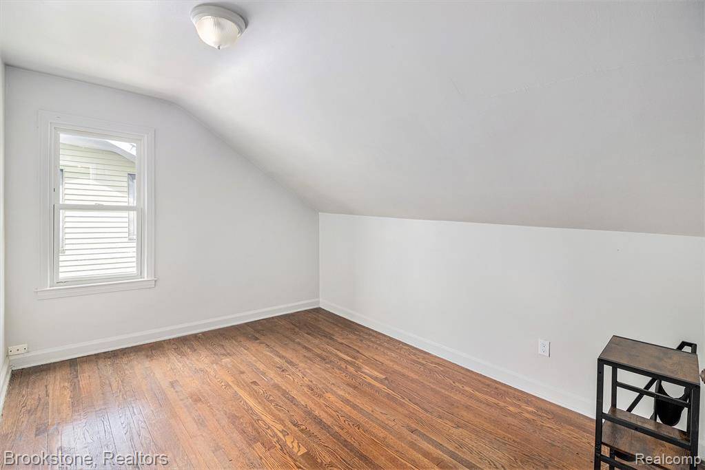 Ferndale, MI 48220,392 E Cambourne Street