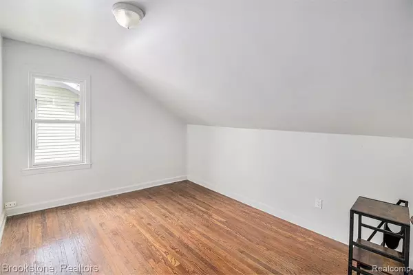 Ferndale, MI 48220,392 E Cambourne Street