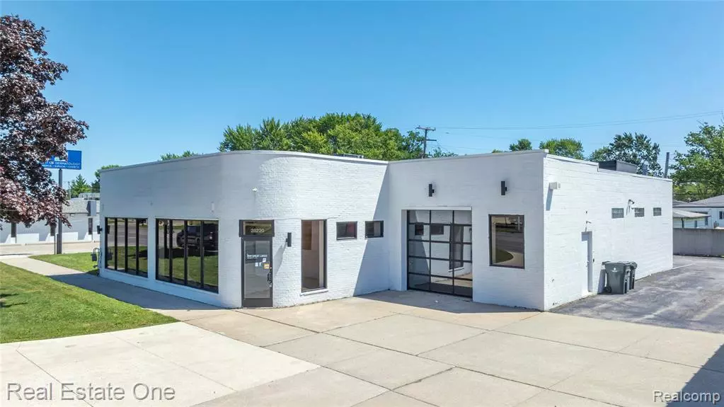 28220 Harper Avenue, Saint Clair Shores, MI 48081